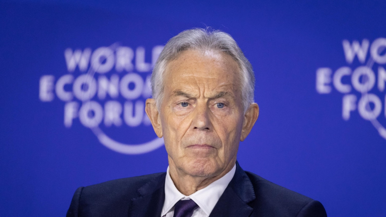 Tony Blair, ex primo ministro britannico al World Economic Forum  2025 (foto: EPA/JESSICA LEE via Ansa).