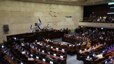 La Knesset approva l’annessione ufficiale a Israele della Cisgiordania