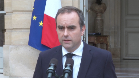 In Francia si dimette anche Lecornu, dopo 14 ore di governo