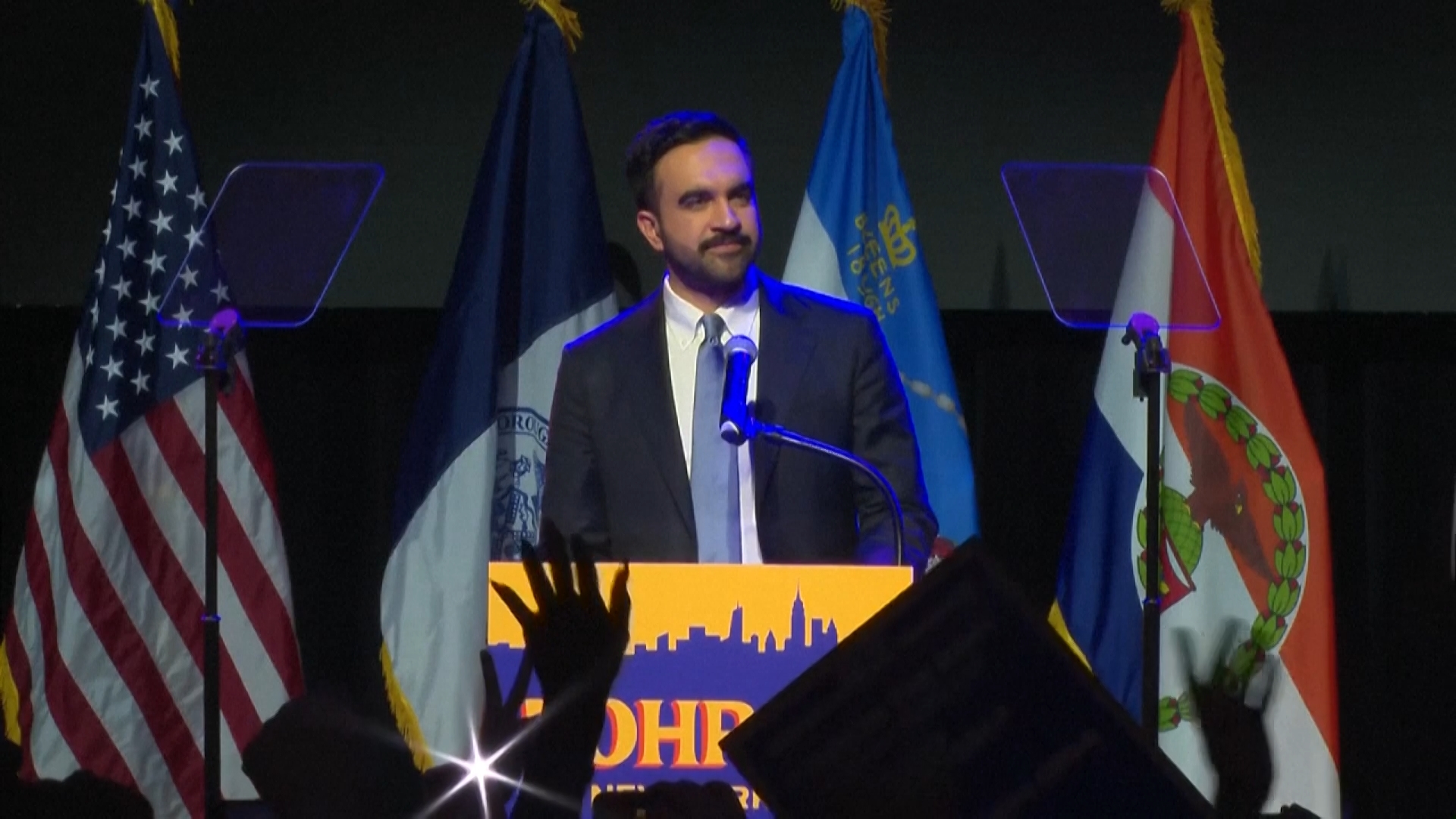 Il socialista islamico Mamdani diventa sindaco di New York e chiama Trump «despota»