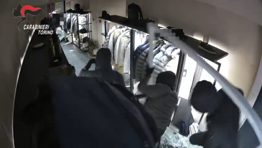 Rapina a Torino, 4 arresti